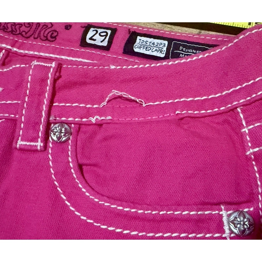 Vintage Miss Me Pink Capri Jeans Women 29 Wing Cross Embellished Y2K Cropped - Picture 3 of 11